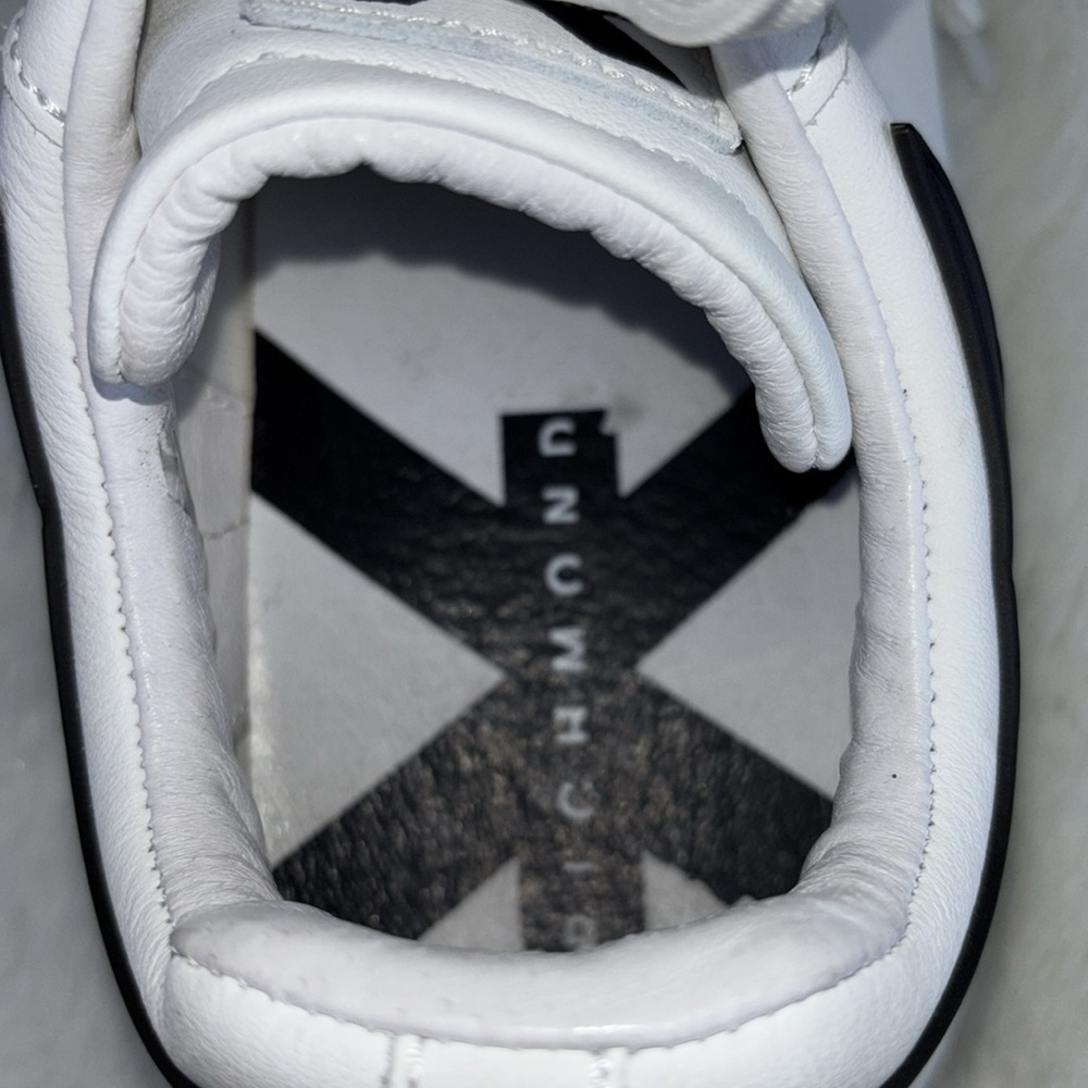 EUC John Richmond Logo Stamp Sneakers EU 41 White Black Mens Casual Leather Lux - Picture 9 of 9